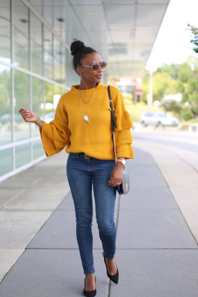 【MISCHIEF】FITTED 3-QUARTER SLEEVE TOP / MUSTARD Hemet Three Quarter Sleeve V-Neck Top in Mustard – Glitz